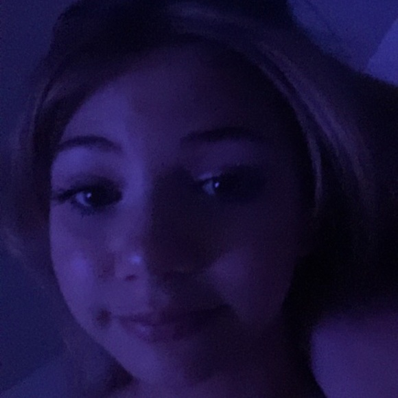 Meet your Posher, Sophia - Picture 1 of 1